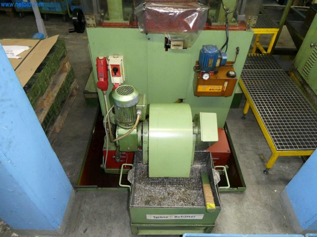 Werkzeug- und Stanzmaschinen, Pressen und Zubehör-12