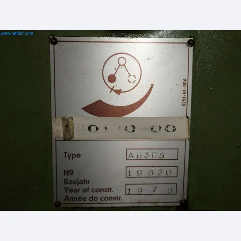 Tooling and punching machines, presses and accessories-3