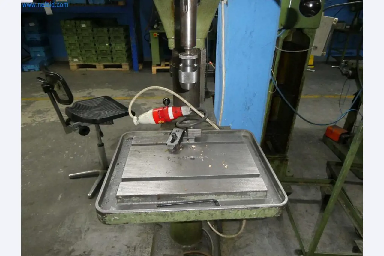 Tooling and punching machines, presses and accessories-5