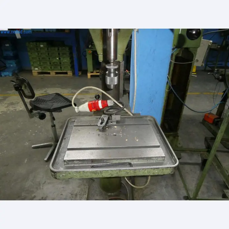 Tooling and punching machines, presses and accessories-5