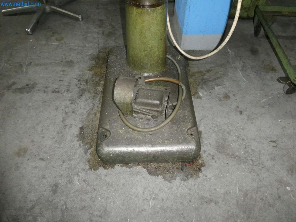 Máquinas-herramienta y punzonadoras, prensas y accesorios-6