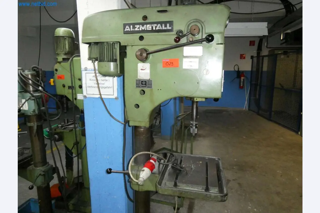 Tooling and punching machines, presses and accessories-8