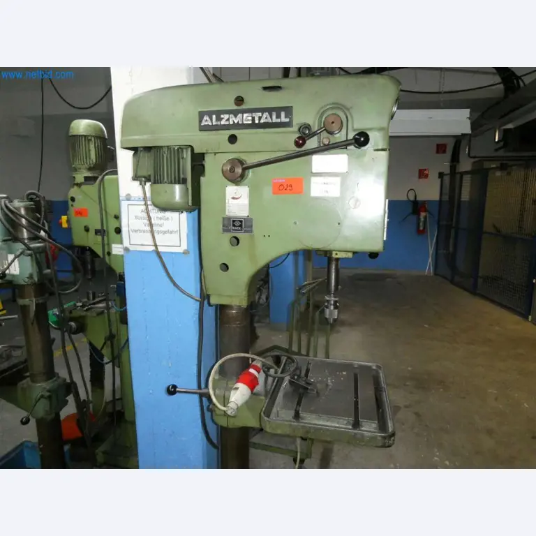 Tooling and punching machines, presses and accessories-8