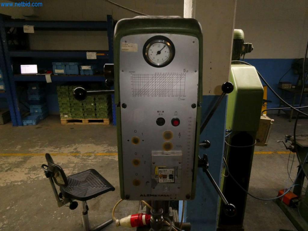 Máquinas-herramienta y punzonadoras, prensas y accesorios-9