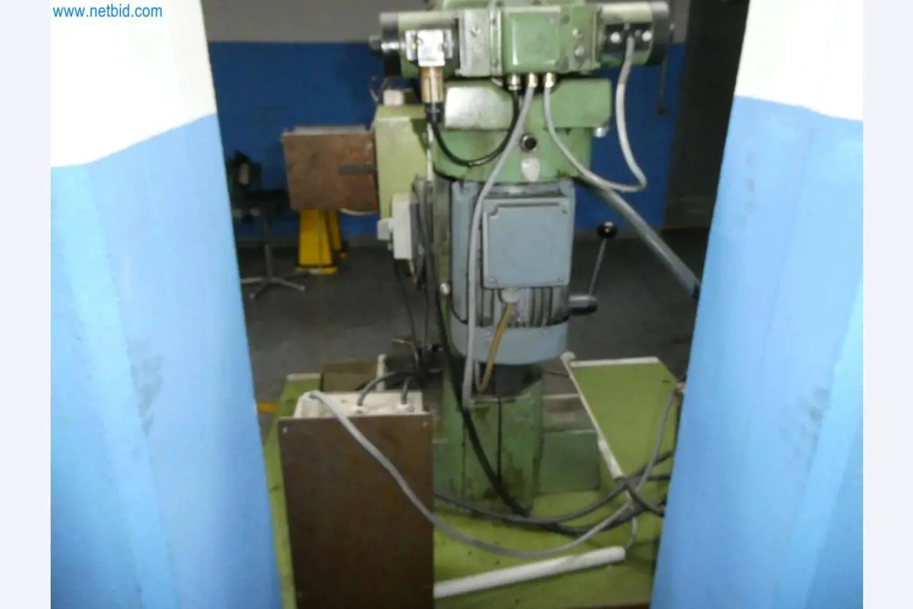 Tooling and punching machines, presses and accessories-10