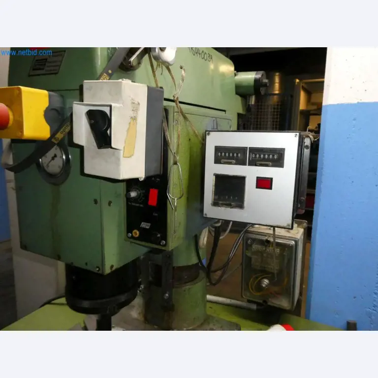 Tooling and punching machines, presses and accessories-9