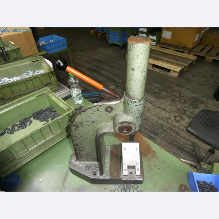 Máquinas-herramienta y punzonadoras, prensas y accesorios-3