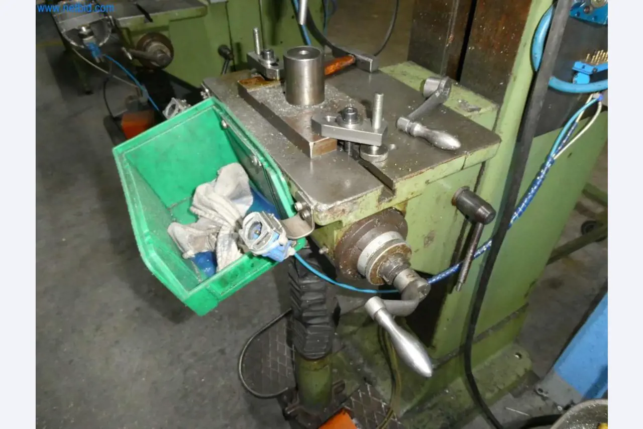 Tooling and punching machines, presses and accessories-7