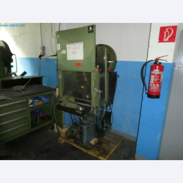 Werkzeug- und Stanzmaschinen, Pressen und Zubehör-1