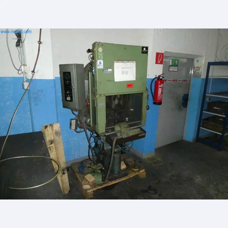 Werkzeug- und Stanzmaschinen, Pressen und Zubehör-2