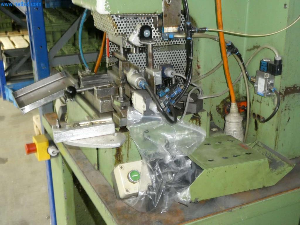 Máquinas-herramienta y punzonadoras, prensas y accesorios-8