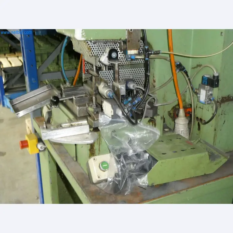 Obdelovalni stroji in stroji za izsekovanje, stiskalnice in pribor-8