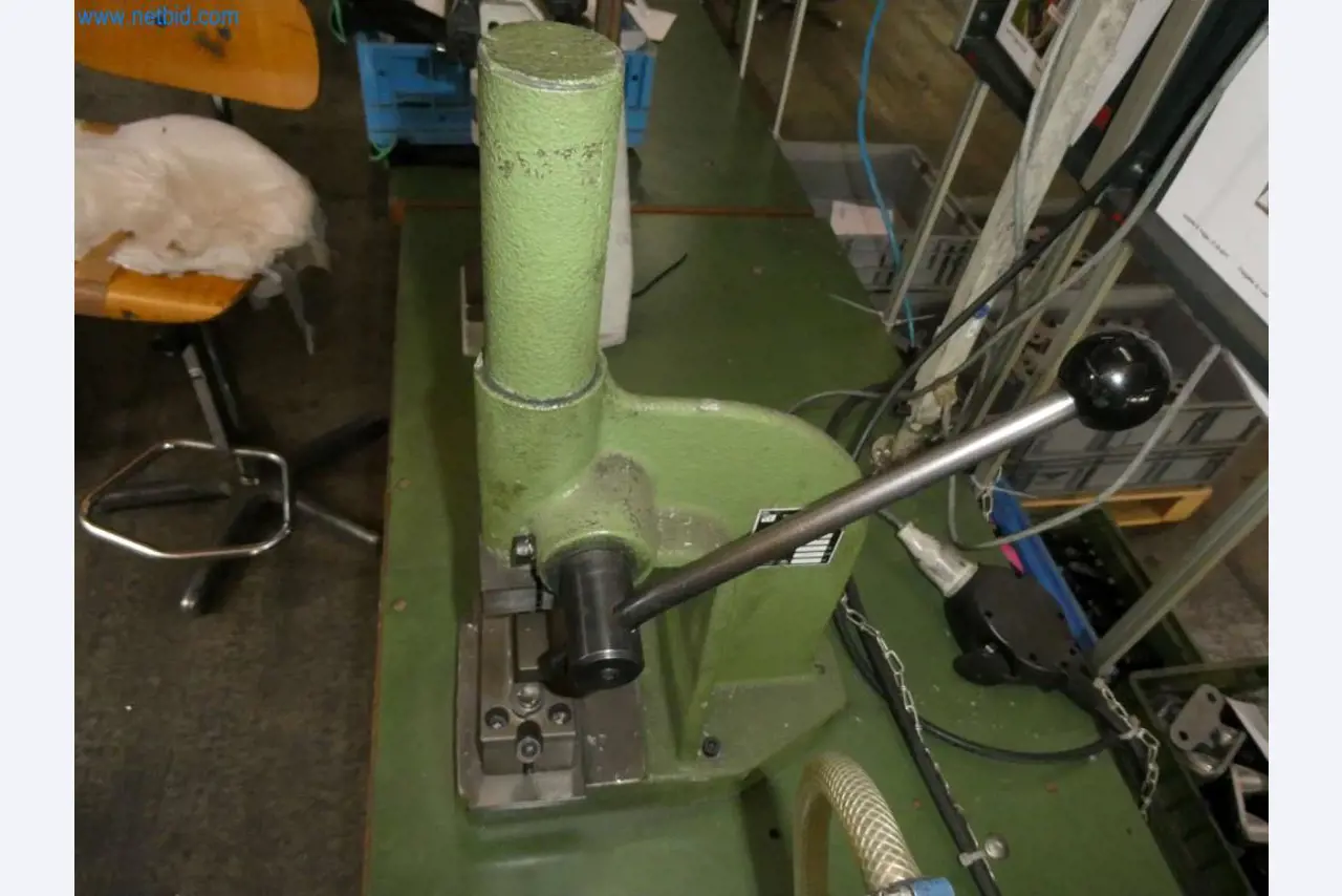 Werkzeug- und Stanzmaschinen, Pressen und Zubehör-2