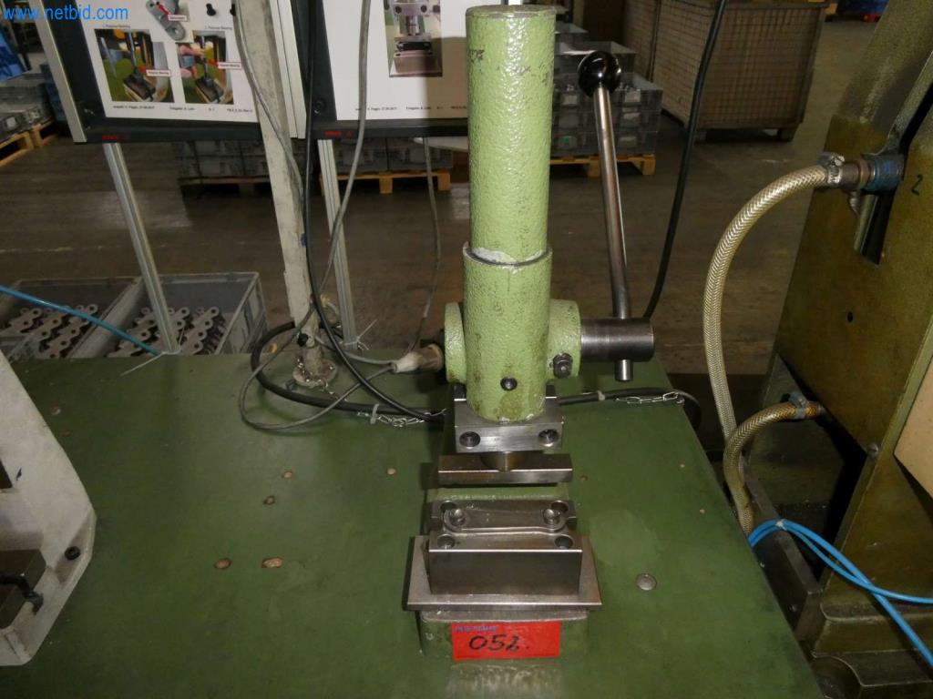 Werkzeug- und Stanzmaschinen, Pressen und Zubehör-3