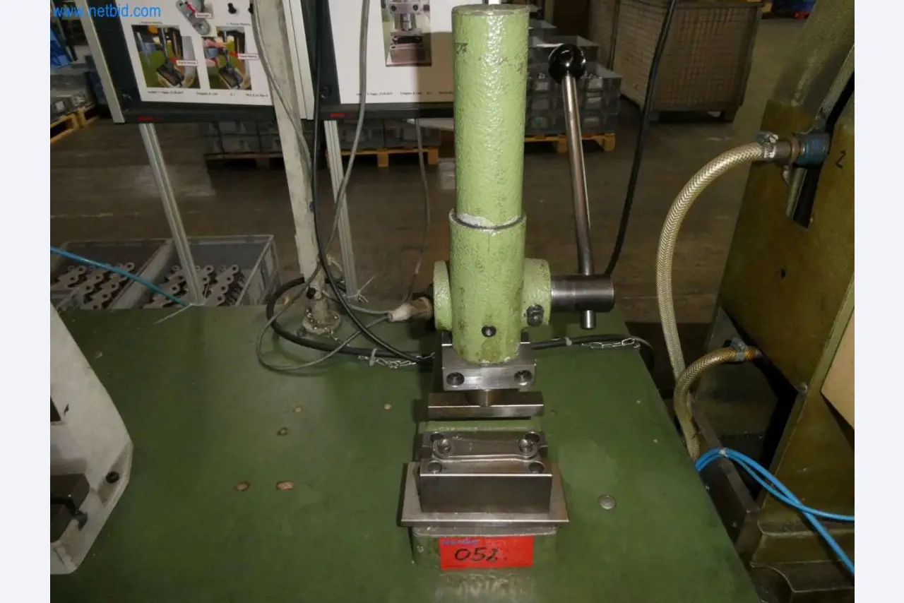 Werkzeug- und Stanzmaschinen, Pressen und Zubehör-3