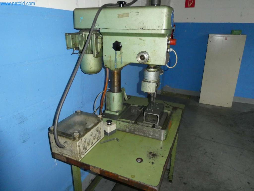 Werkzeug- und Stanzmaschinen, Pressen und Zubehör-9