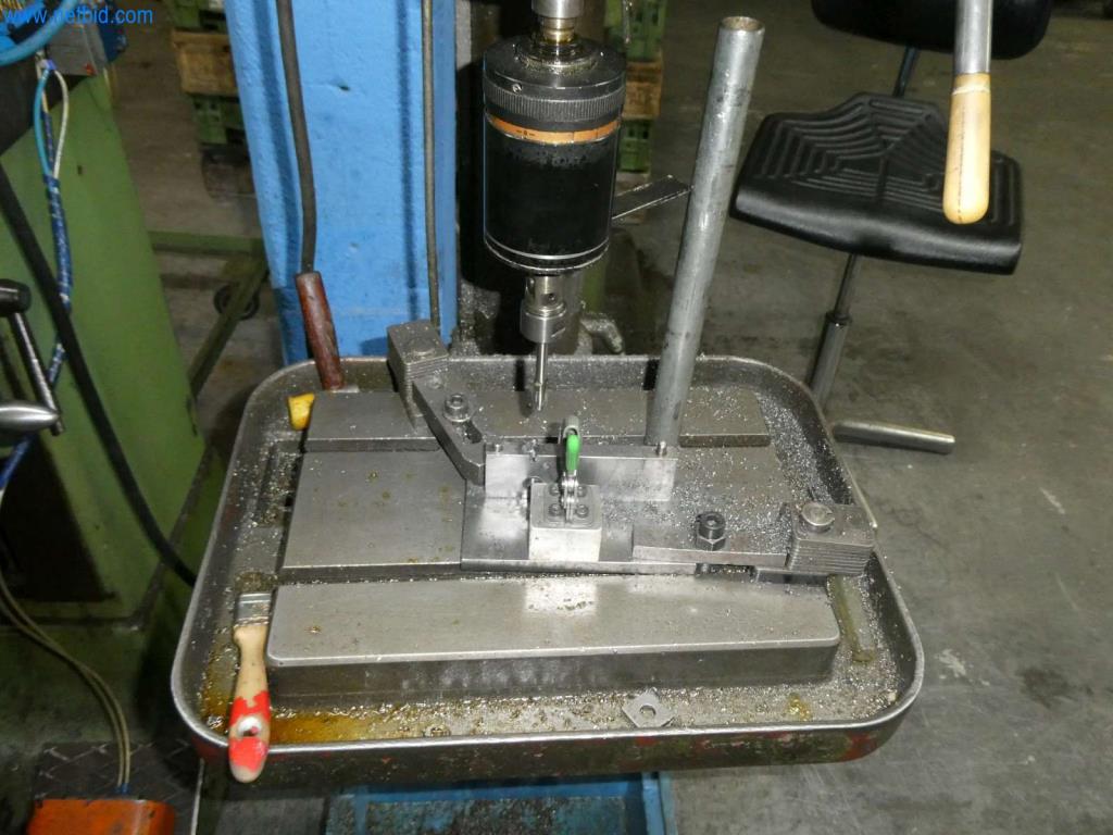 Máquinas-herramienta y punzonadoras, prensas y accesorios-6