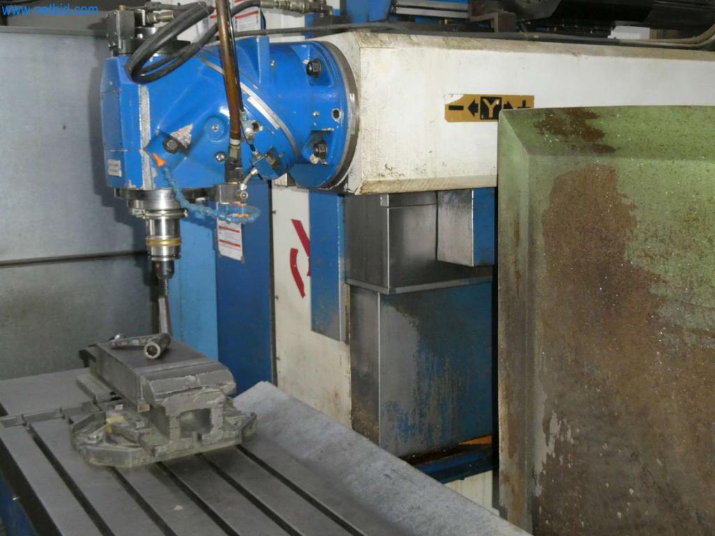 Obrabiarki i wykrawarki, prasy i akcesoria-11