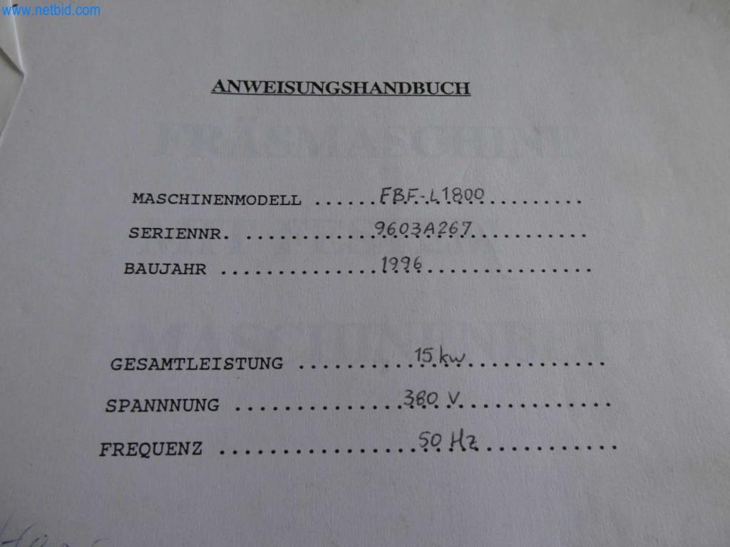 Obrabiarki i wykrawarki, prasy i akcesoria-12