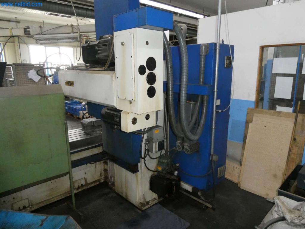 Obrabiarki i wykrawarki, prasy i akcesoria-8