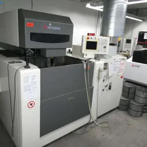 Draad EDM machine Mitsubishi FA20S