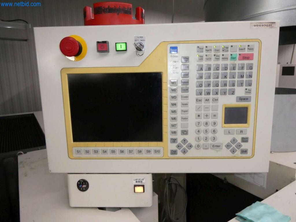 Máquinas-herramienta y punzonadoras, prensas y accesorios-6