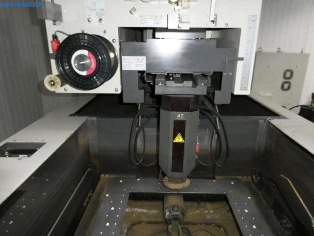 Máquinas-herramienta y punzonadoras, prensas y accesorios-8