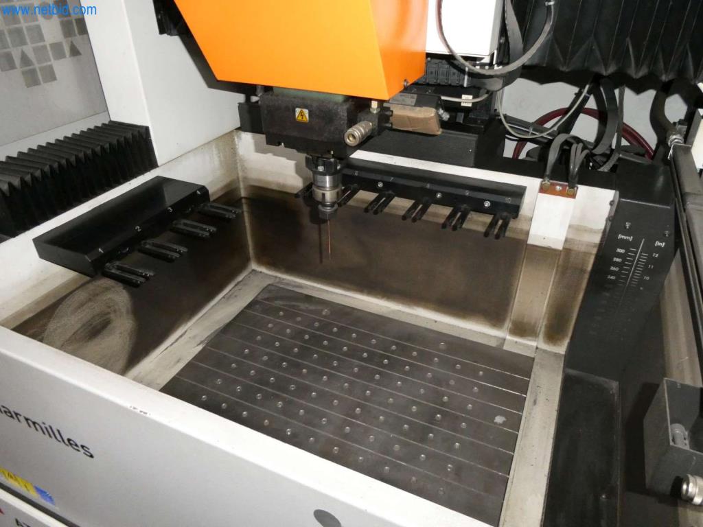 Werkzeug- und Stanzmaschinen, Pressen und Zubehör-4