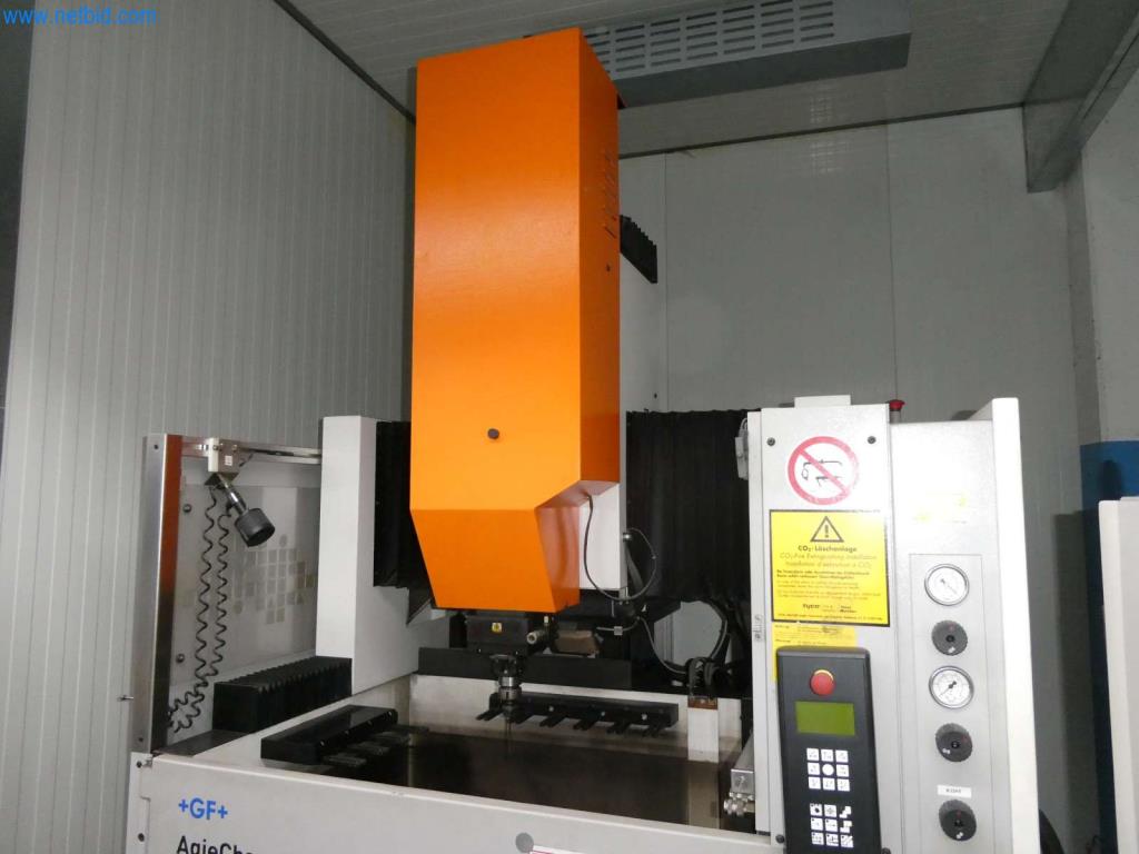 Werkzeug- und Stanzmaschinen, Pressen und Zubehör-8