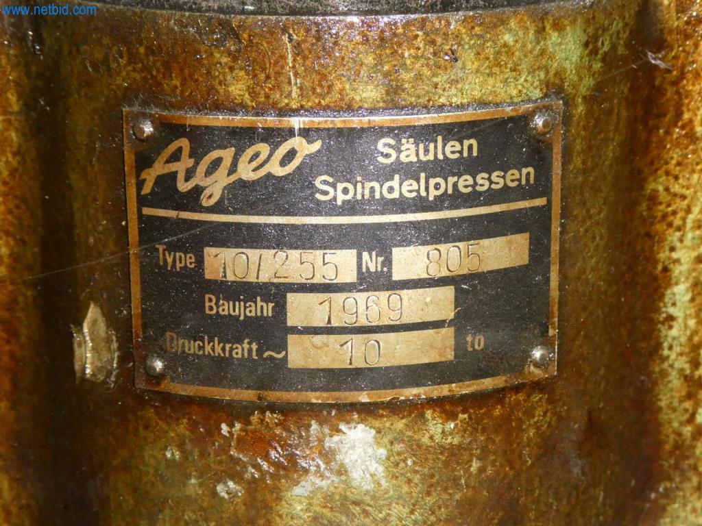 Máquinas-herramienta y punzonadoras, prensas y accesorios-3