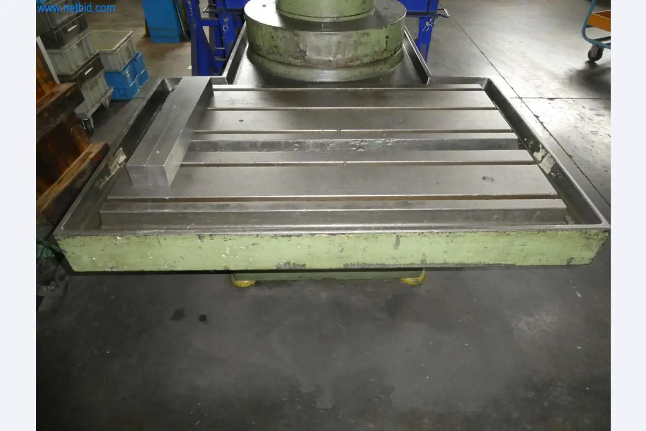 Tooling and punching machines, presses and accessories-6