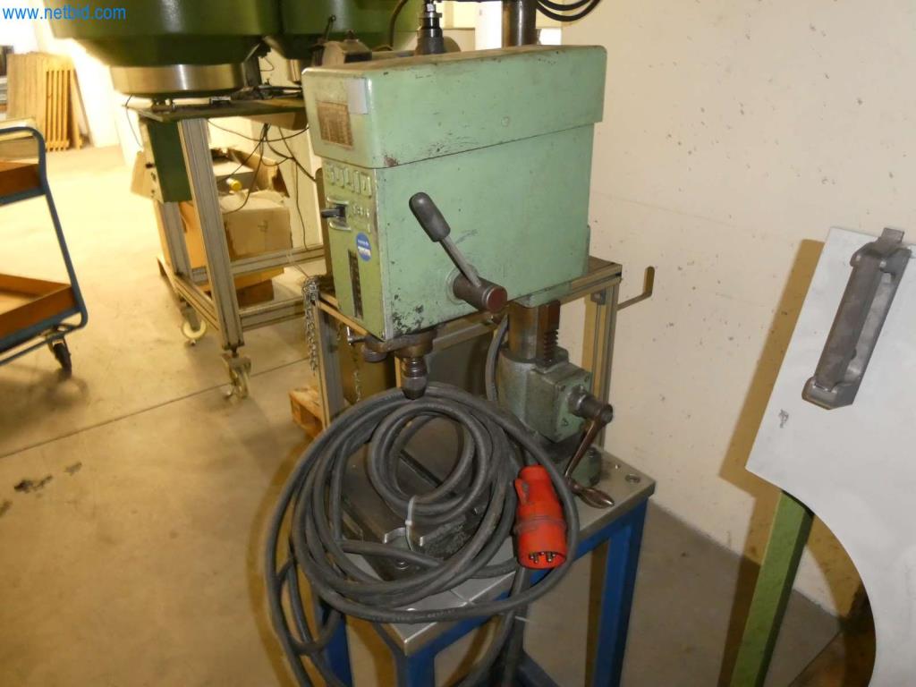 Obráběcí a děrovací stroje, lisy a příslušenství-3