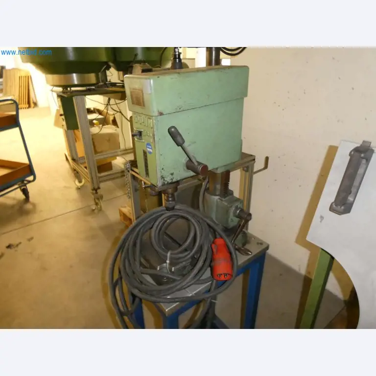 Obráběcí a děrovací stroje, lisy a příslušenství-3