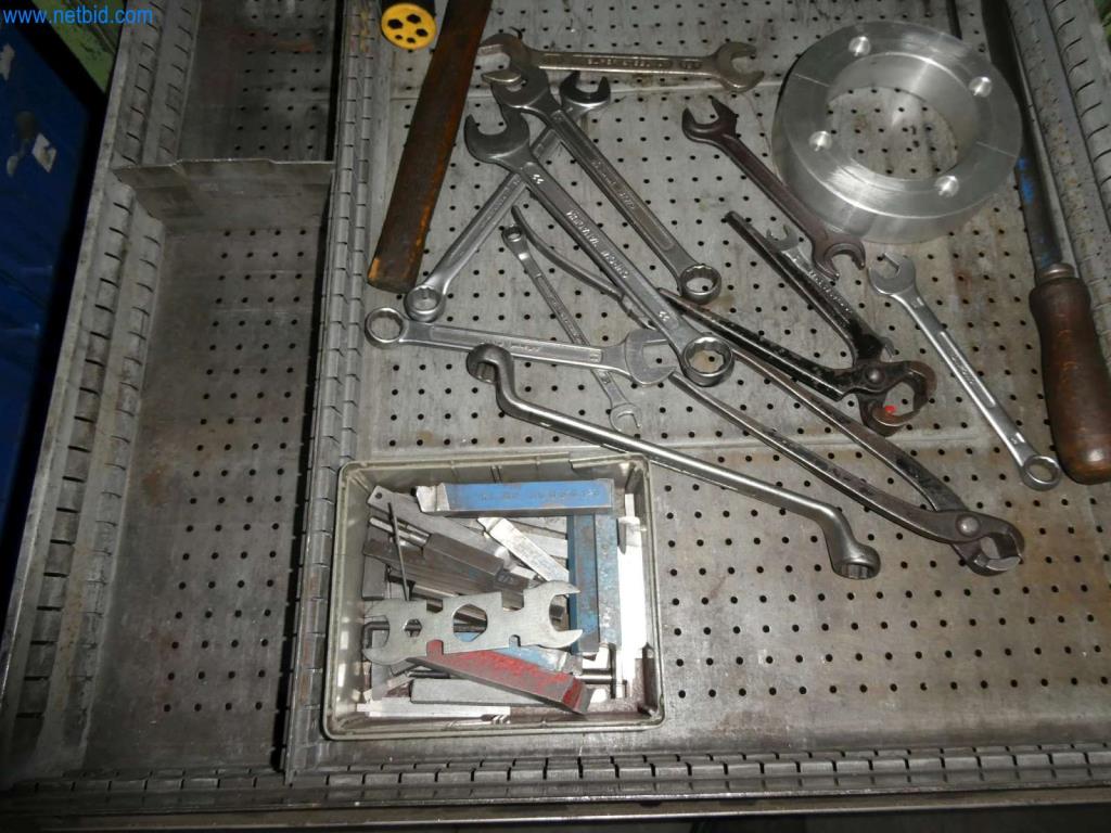 Werkzeug- und Stanzmaschinen, Pressen und Zubehör-22