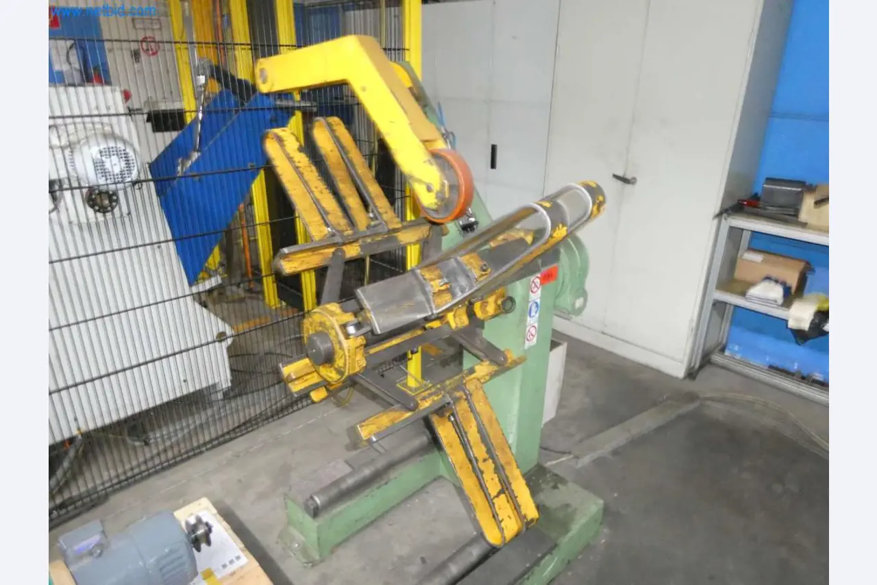 Máquinas-herramienta y punzonadoras, prensas y accesorios-13