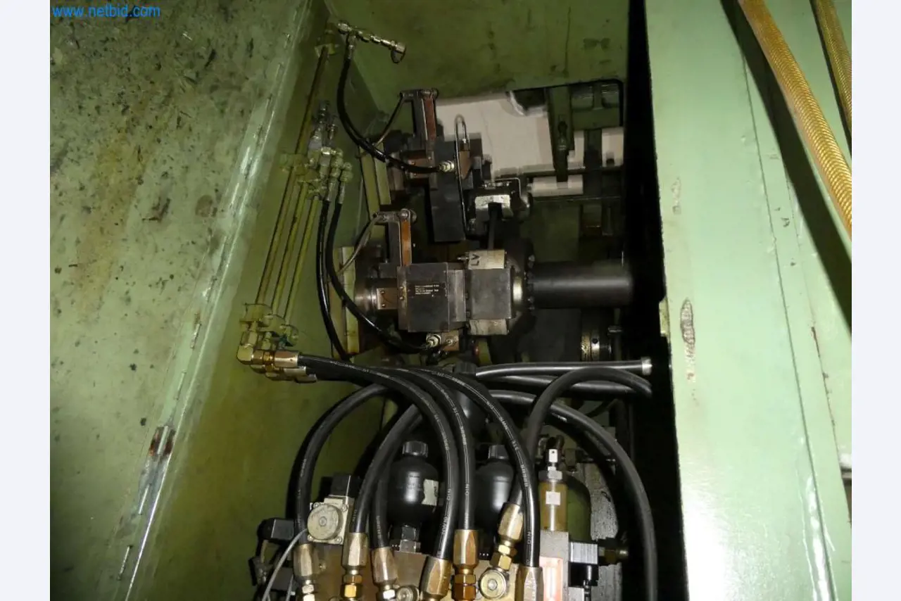 Máquinas-herramienta y punzonadoras, prensas y accesorios-19