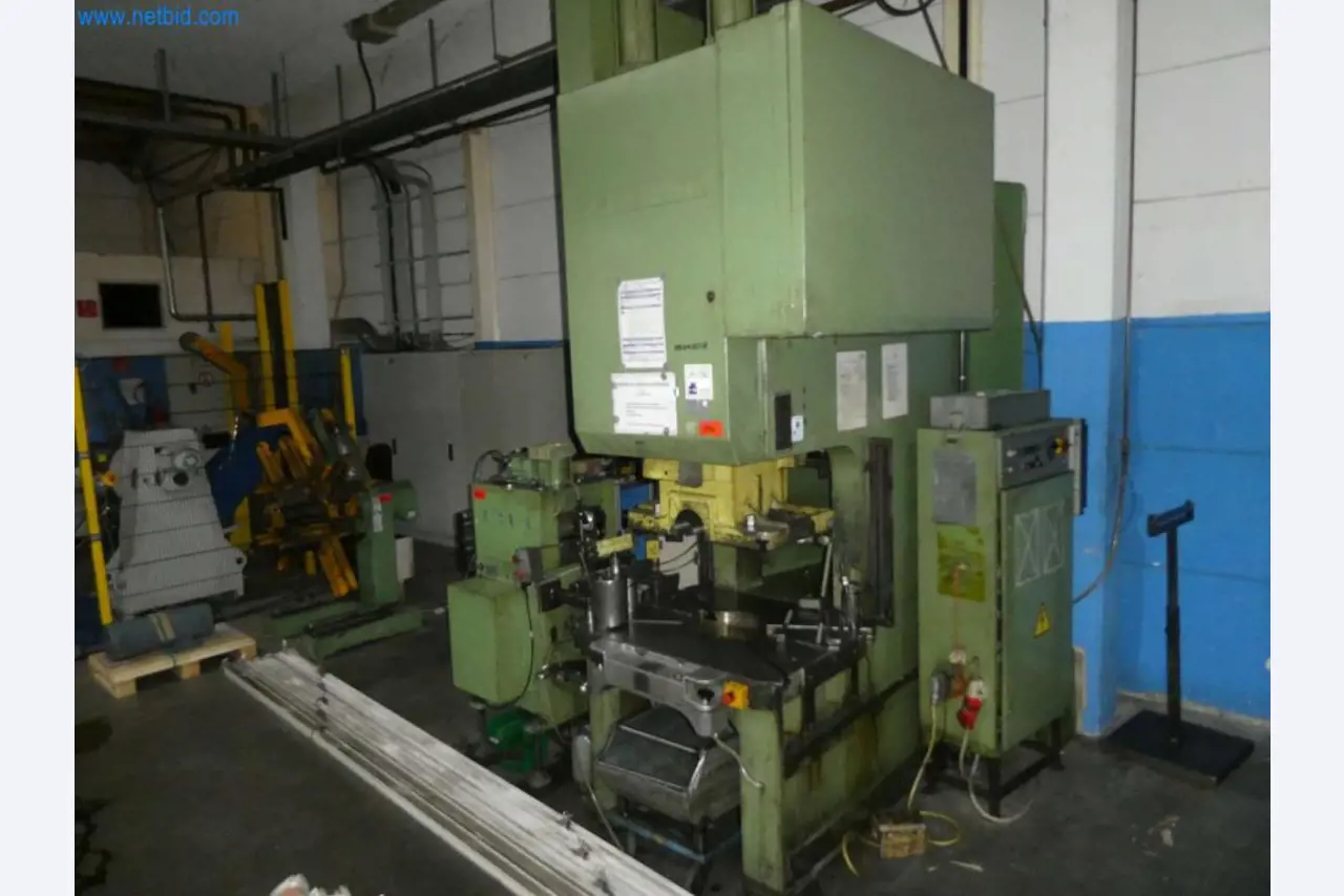 Máquinas-herramienta y punzonadoras, prensas y accesorios-1