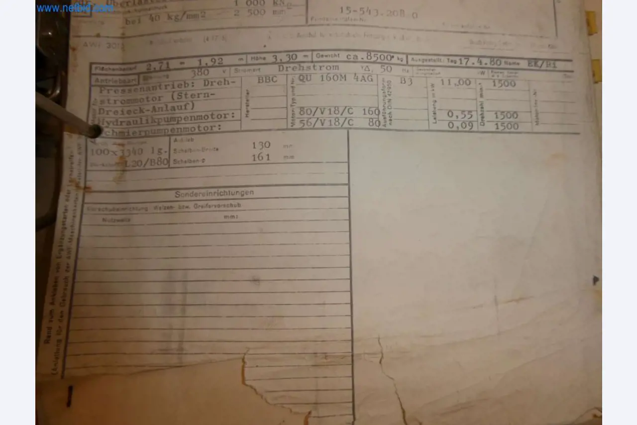 Máquinas-herramienta y punzonadoras, prensas y accesorios-22