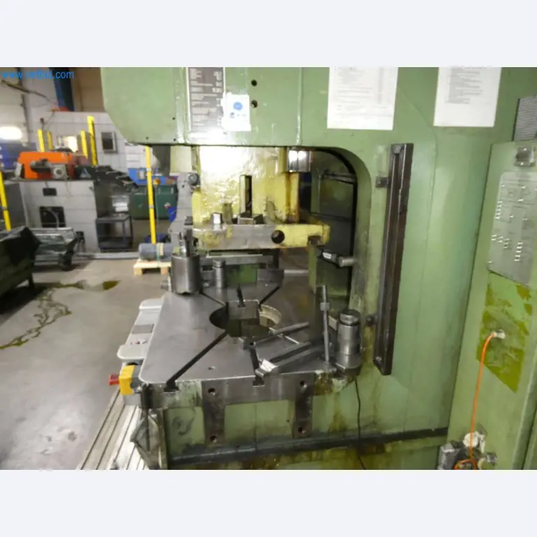 Máquinas-herramienta y punzonadoras, prensas y accesorios-5