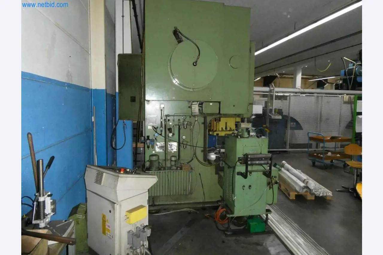 Máquinas-herramienta y punzonadoras, prensas y accesorios-7