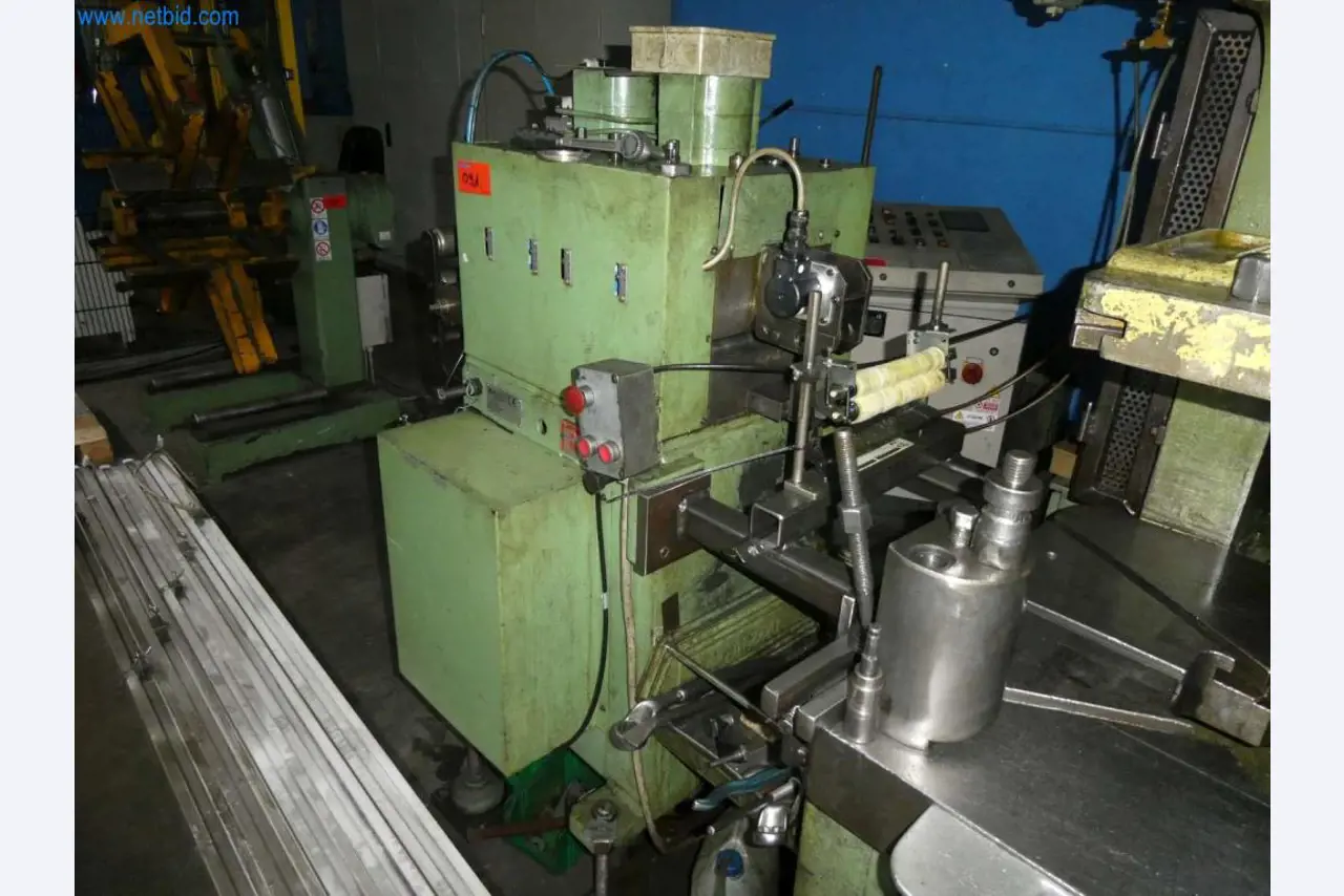 Máquinas-herramienta y punzonadoras, prensas y accesorios-9