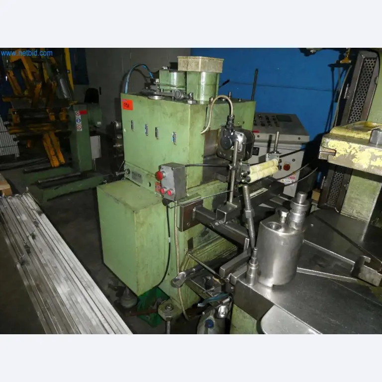 Máquinas-herramienta y punzonadoras, prensas y accesorios-9