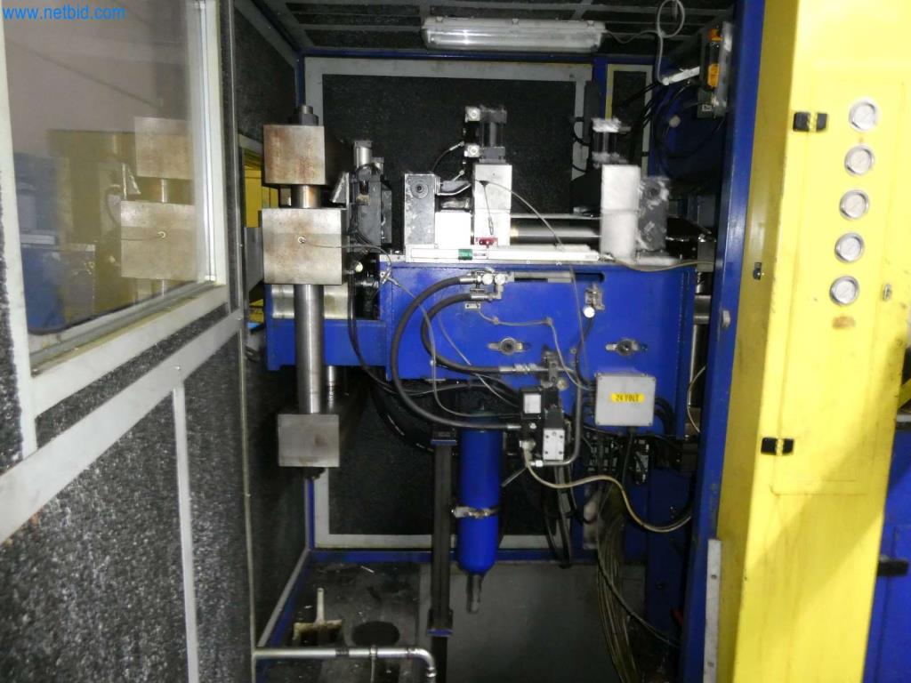 Obrabiarki i wykrawarki, prasy i akcesoria-9