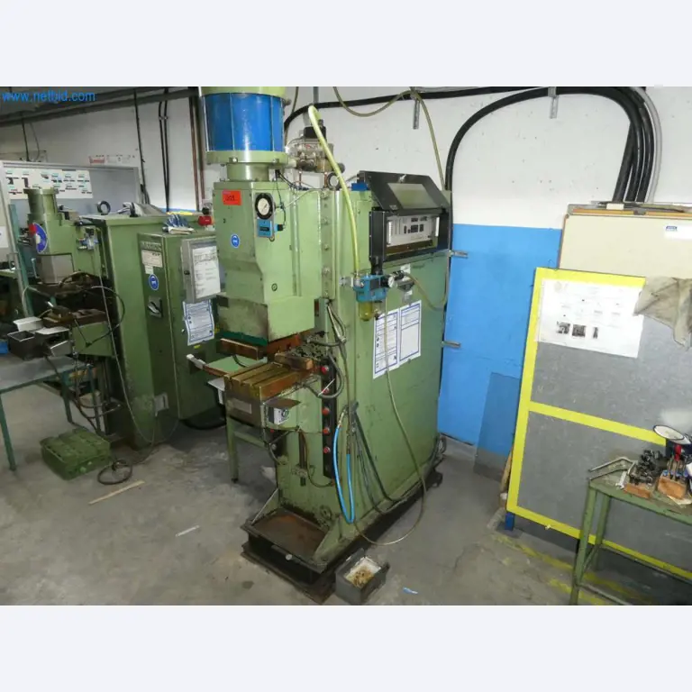 Máquinas-herramienta y punzonadoras, prensas y accesorios-1