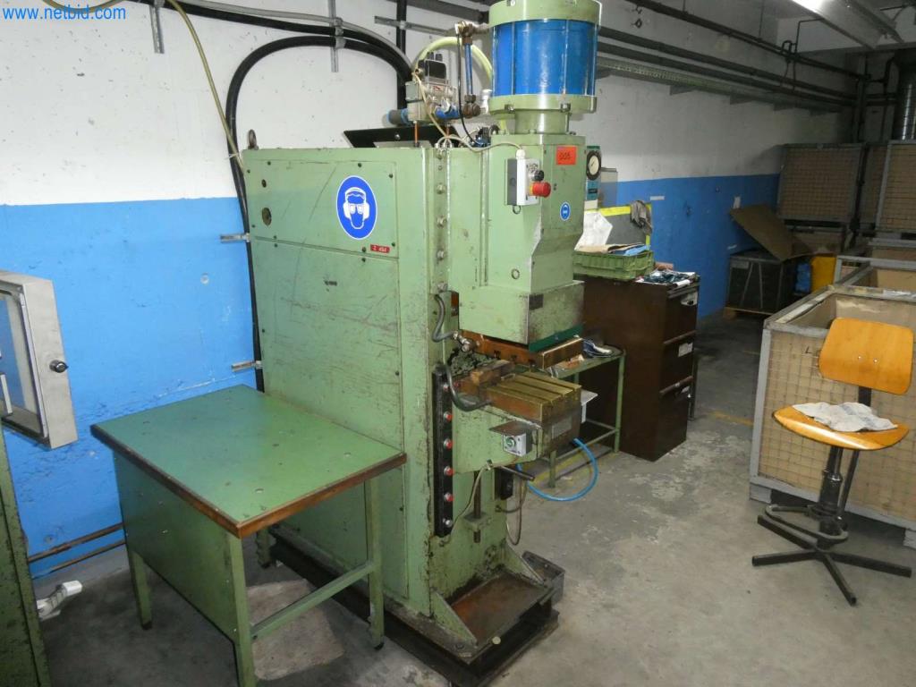 Máquinas-herramienta y punzonadoras, prensas y accesorios-2