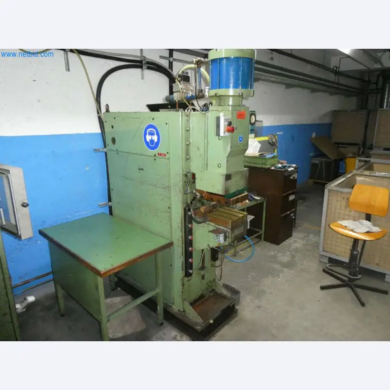 Máquinas-herramienta y punzonadoras, prensas y accesorios-2