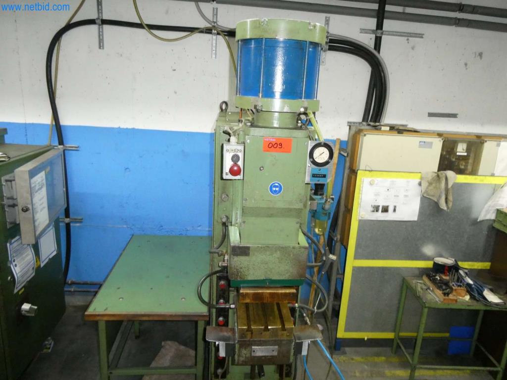 Máquinas-herramienta y punzonadoras, prensas y accesorios-3