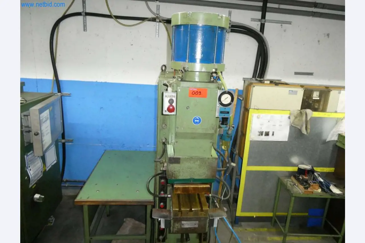 Máquinas-herramienta y punzonadoras, prensas y accesorios-3