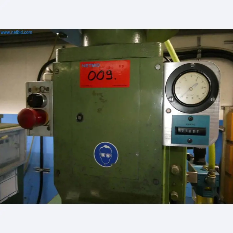 Máquinas-herramienta y punzonadoras, prensas y accesorios-5