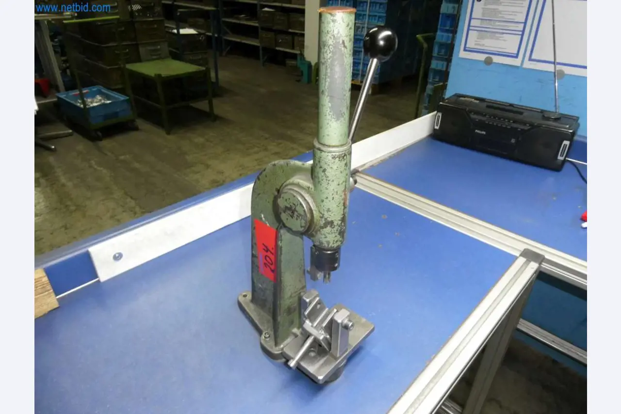 Gereedschapswerktuigen en ponsmachines, persen en toebehoren-1